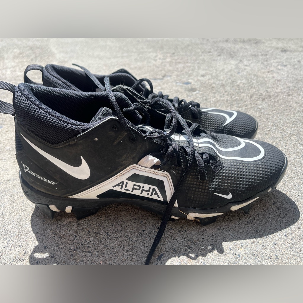 Nike Alpha Menace 3 Shark Fast Flex Football Cleats Size 11 Nike Alpha Menace 3 Shark Fast Flex Football Cleats Size 11